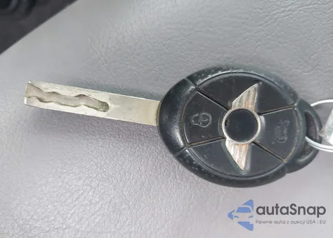 2006 Mini Cooper S из США, поврежденный, VIN WMWRE33586TJ36382